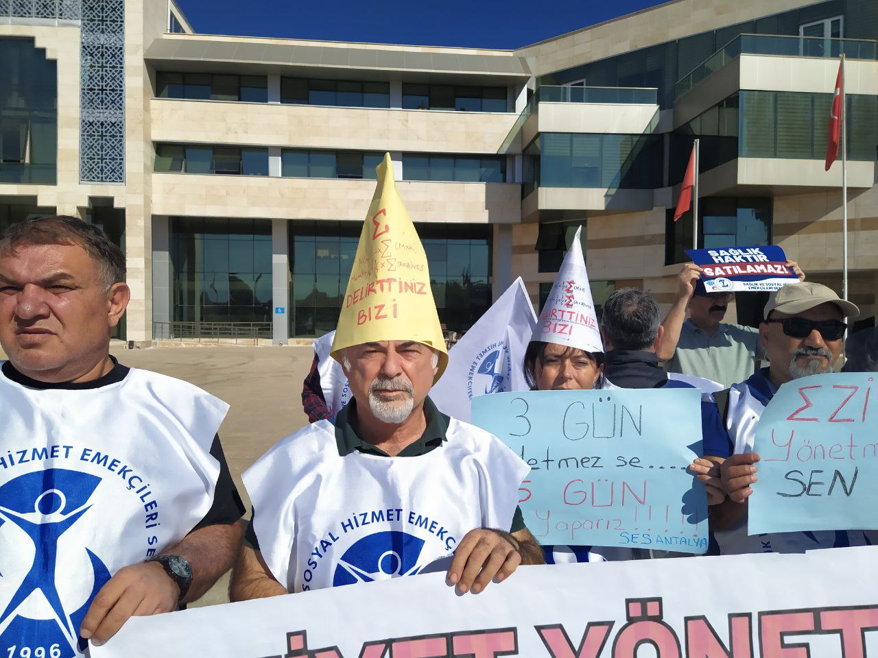 SES Antalya Şubeden Hunili Eylem