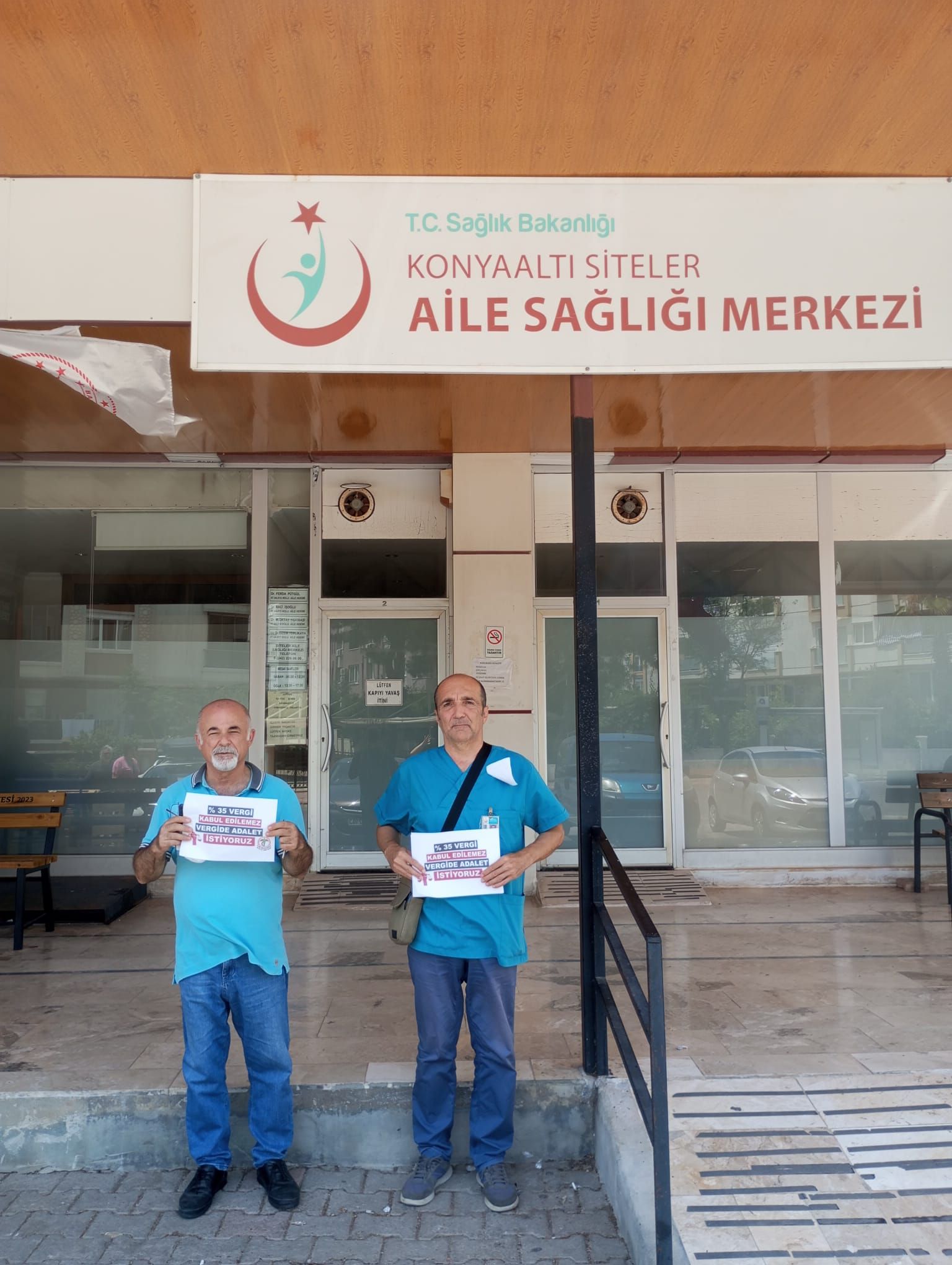 SAĞLIK ÇALIŞANLARI ON DÖRT HAFTA OLDU VERGİDE ADALET İSTİYOR