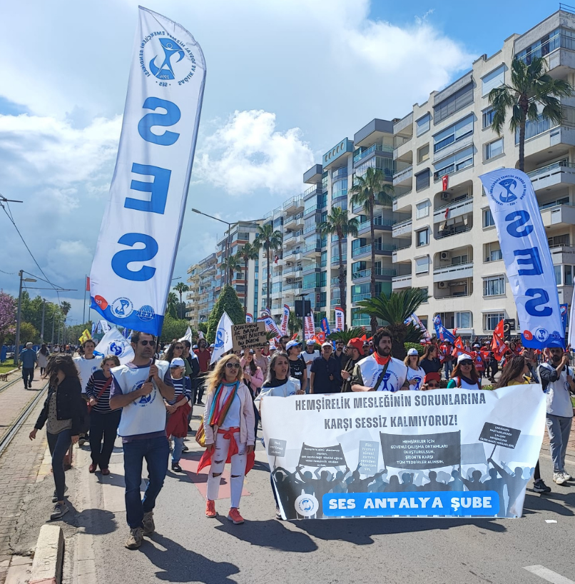 Örgütlü ve Birleşik Mücadeleyle Hemşirelik Mesleğinin Sorunlarını Çözeceğiz!